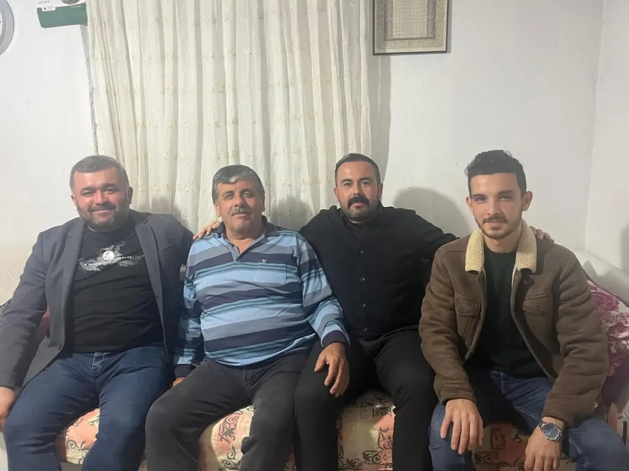 MHP Demre İlçe Başkanlığı, Esnaf Ziyaretlerini Sürdürüyor MHP Demre İlçe Başkanlığı, Esnaf Ziyaretlerini Sürdürüyor