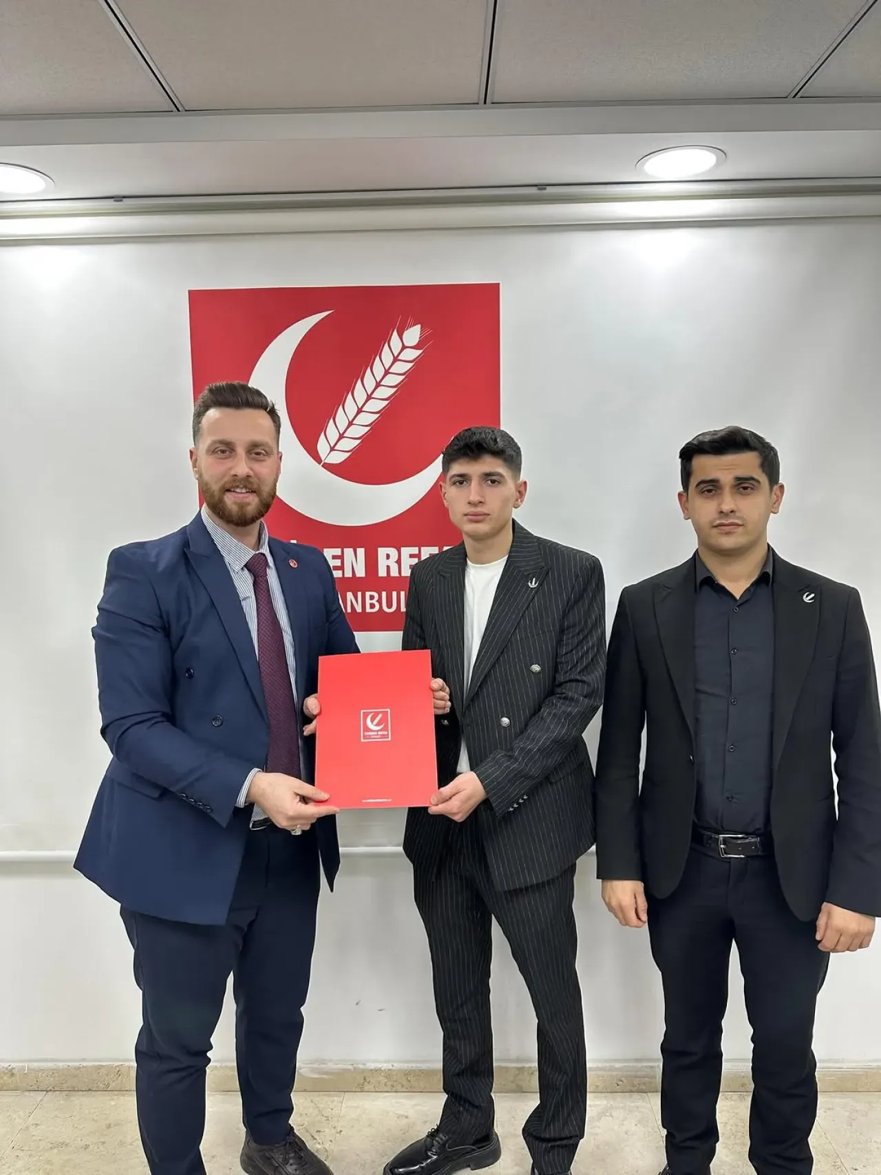 Yeniden Refah Partisi'nde Küçükçekmece İlçe Gençlik Kolları Başkanlığına Atama Yeniden Refah Partisi'nde Küçükçekmece İlçe Gençlik Kolları Başkanlığına Atama