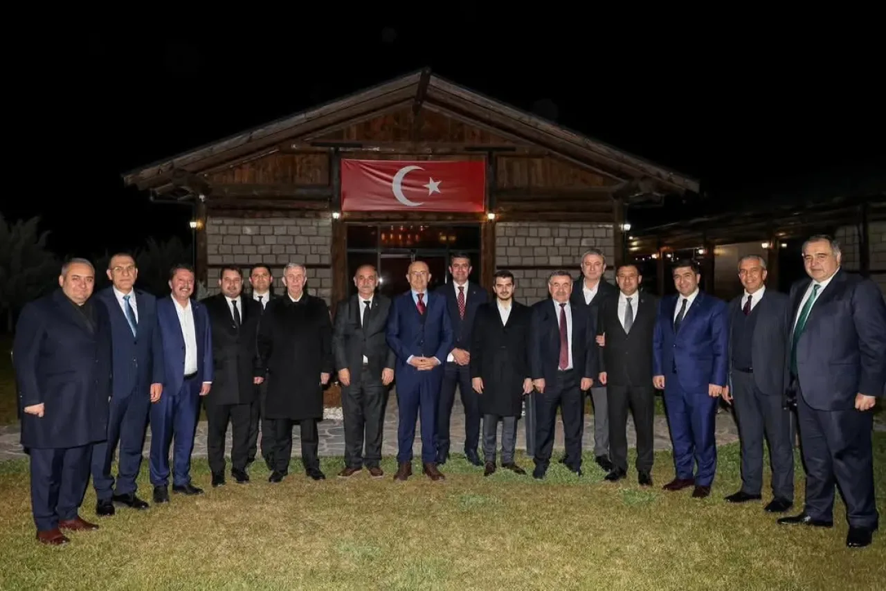 Ayaş Belediye Başkanı Demircioğlu, Ankara'daki Belediye Başkanlarıyla İlçenin İhtiyaçlarını Görüştü Ayaş Belediye Başkanı Demircioğlu, Ankara'daki Belediye Başkanlarıyla İlçenin İhtiyaçlarını Görüştü
