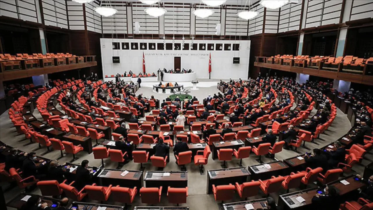 TBMM'de 2026 Yılı Bütçe Görüşmelerinin İkinci Günü Tamamlandı TBMM'de 2026 Yılı Bütçe Görüşmelerinin İkinci Günü Tamamlandı