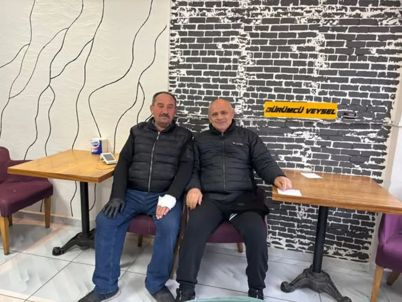 Yahyalı Belediye Başkanı Esat Öztürk, Sabah Yürüyüşünde Esnafı Ziyaret Etti ve Altyapı Eksiklerini Yerinde Tespit Etti Yahyalı Belediye Başkanı Esat Öztürk, Sabah Yürüyüşünde Esnafı Ziyaret Etti ve Altyapı Eksiklerini Yerinde Tespit Etti