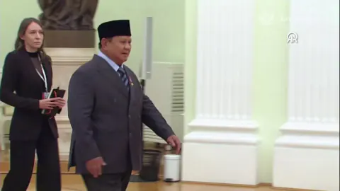 Putin, Endonezya Cumhurbaşkanı Subianto ile Görüştü