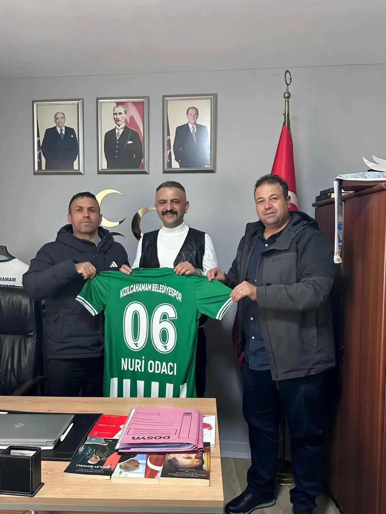 Kızılcahamamspor'un Yeni Sezon Forması Tanıtıldı Kızılcahamamspor'un Yeni Sezon Forması Tanıtıldı