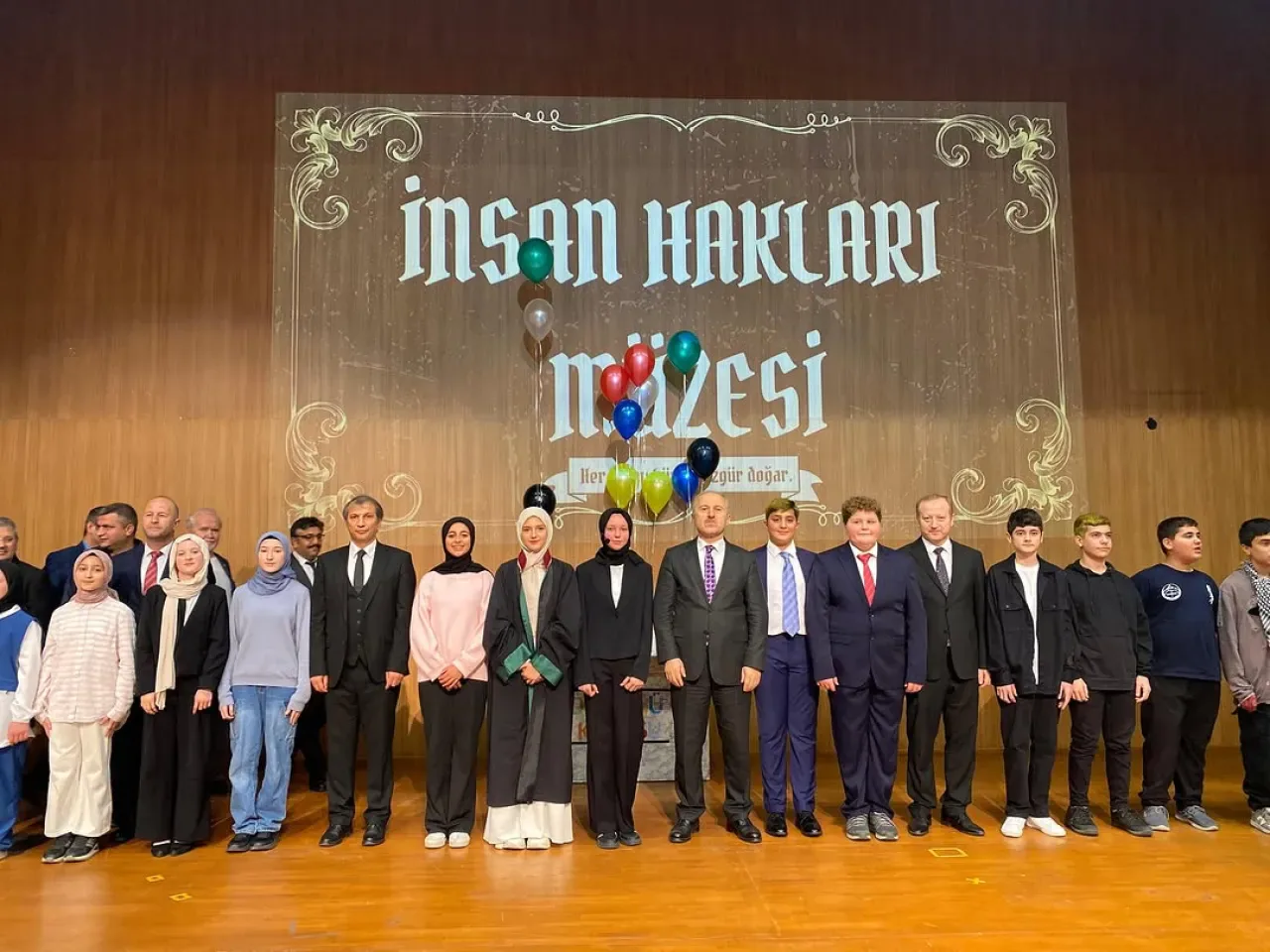 10 Aralık Dünya İnsan Hakları Günü Orhangazi'de Törenle Kutlandı 10 Aralık Dünya İnsan Hakları Günü Orhangazi'de Törenle Kutlandı