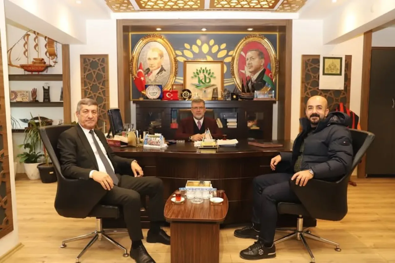 Kepsut Belediyesi'ne Lego Yap İnşaat'tan Ziyaret Kepsut Belediyesi'ne Lego Yap İnşaat'tan Ziyaret