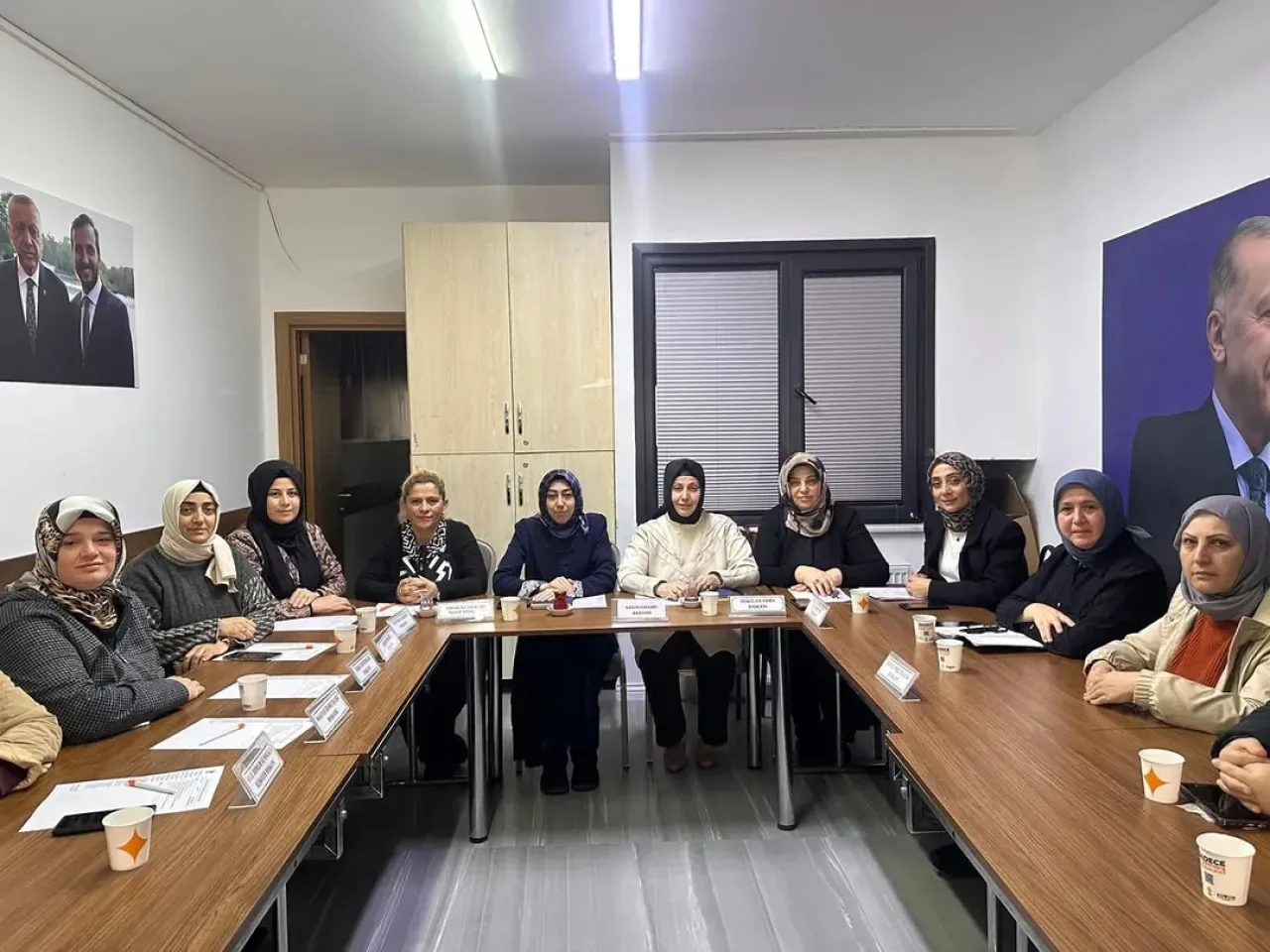 AK Parti Avcılar İlçe Kadın Kolları Yönetim Kurulu Toplantısı Yapıldı AK Parti Avcılar İlçe Kadın Kolları Yönetim Kurulu Toplantısı Yapıldı