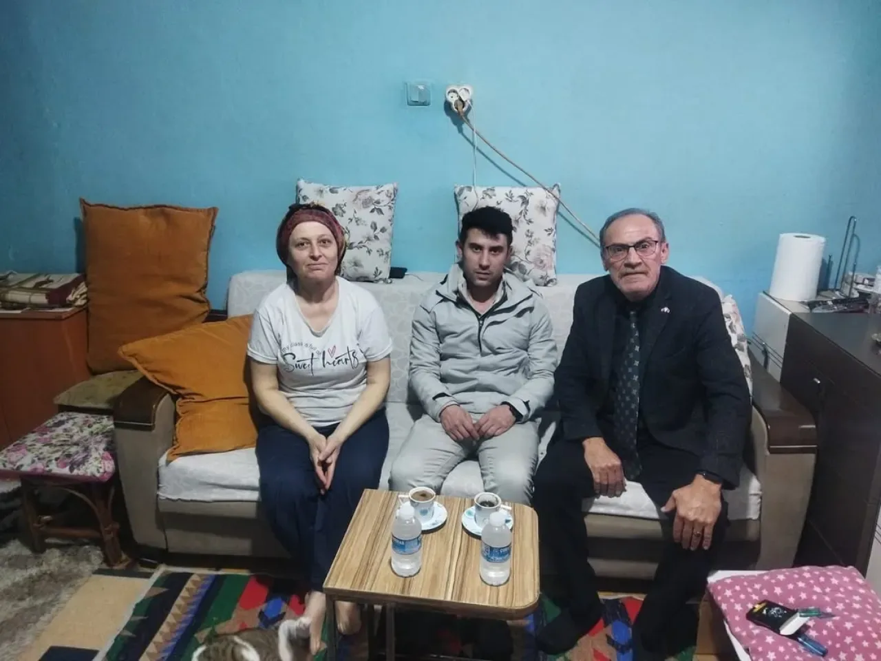 MHP Gaziosmanpaşa Teşkilatından Mahalle Ziyareti MHP Gaziosmanpaşa Teşkilatından Mahalle Ziyareti