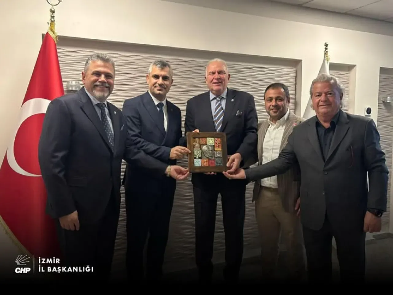 CHP İzmir İl Başkanlığı, İzmir Atatürk Organize Sanayi Bölgesi Yönetimi ile Buluştu CHP İzmir İl Başkanlığı, İzmir Atatürk Organize Sanayi Bölgesi Yönetimi ile Buluştu