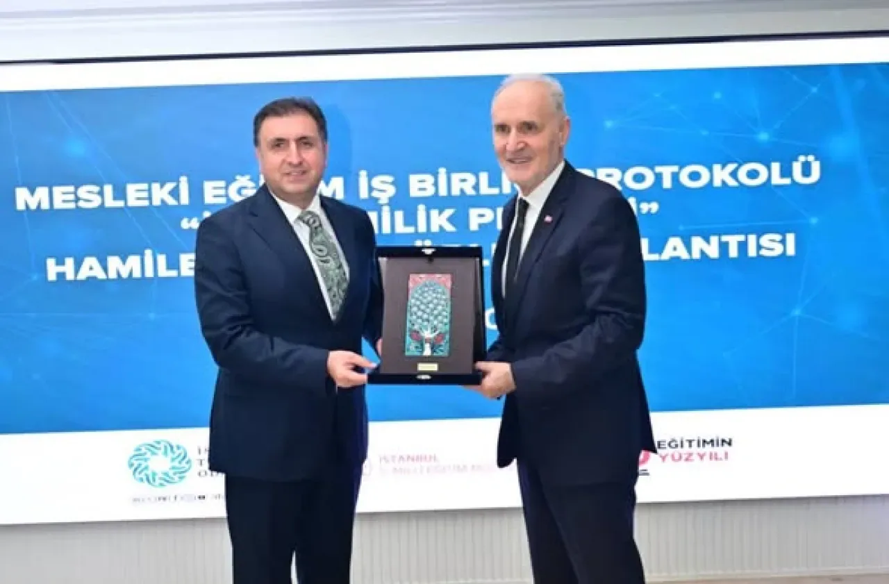 İstanbul Ticaret Odası'ndan Mesleki Eğitim Hamlesi: İTO Hamilik Projesi Değerlendirildi İstanbul Ticaret Odası'ndan Mesleki Eğitim Hamlesi: İTO Hamilik Projesi Değerlendirildi