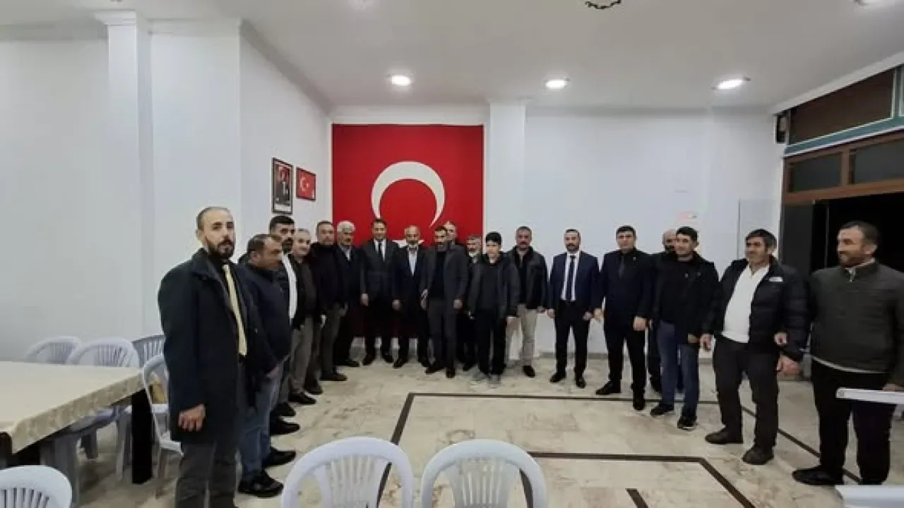 MHP Etimesgut İlçe Başkanlığı, Sarıkamış ve Çevre Köyleri Derneği'ni Ziyaret Etti MHP Etimesgut İlçe Başkanlığı, Sarıkamış ve Çevre Köyleri Derneği'ni Ziyaret Etti