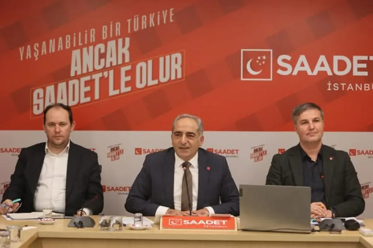 Saadet Partisi İstanbul'da İlçe Başkanları Toplantısı Düzenlendi Saadet Partisi İstanbul'da İlçe Başkanları Toplantısı Düzenlendi