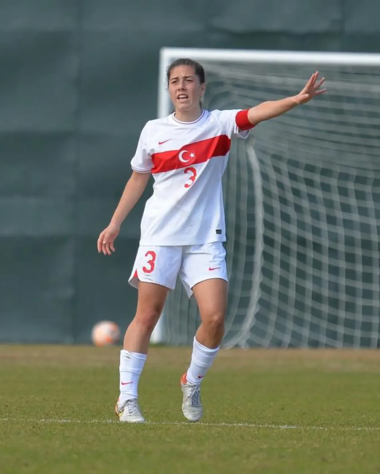 Milli Futbolcu İlayda Cansu Kara, Körfez Gençlerbirliği'nde Milli Futbolcu İlayda Cansu Kara, Körfez Gençlerbirliği'nde