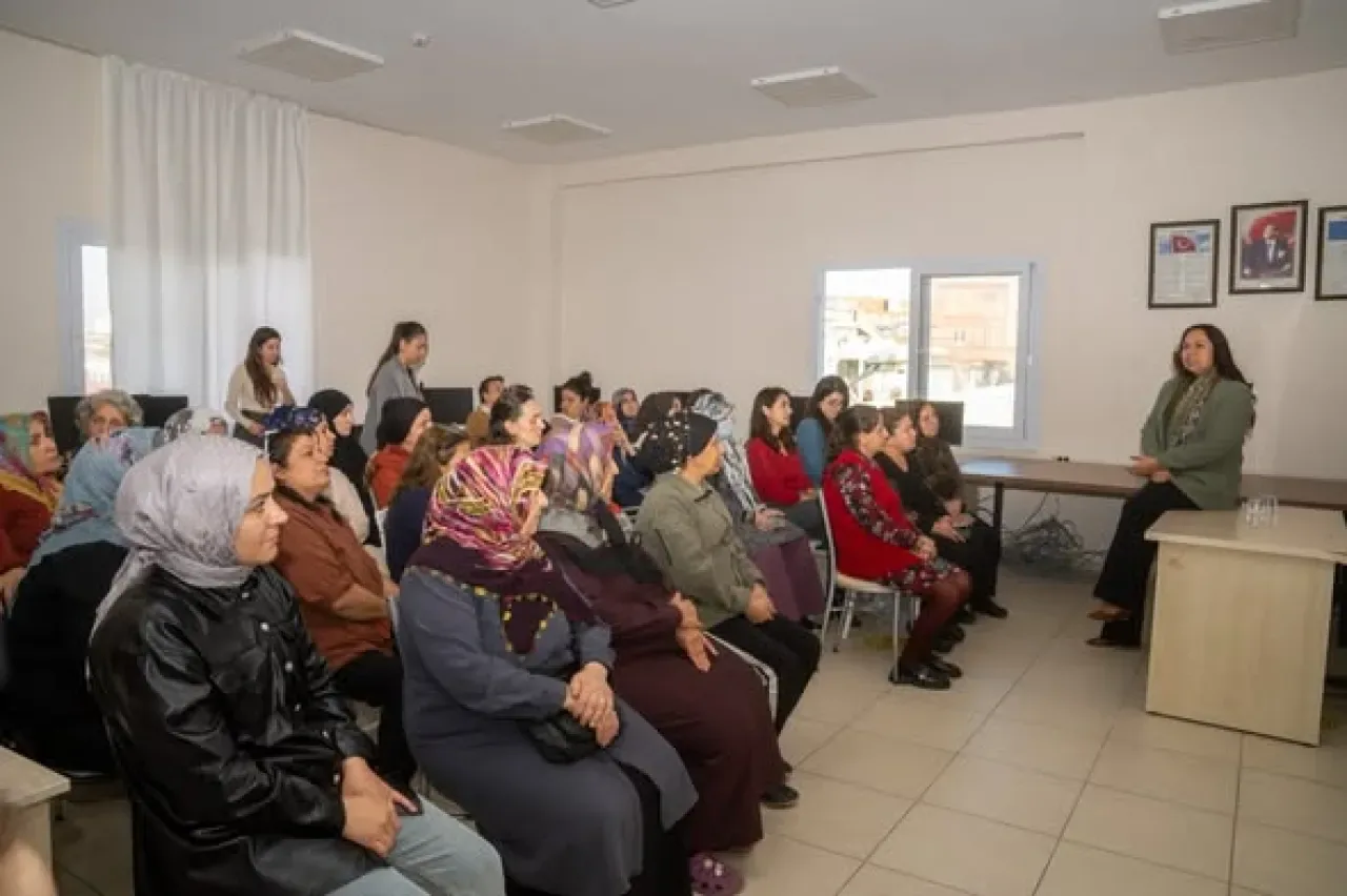 Seyhan Belediyesi, Kadın Hakları Bilinçlendirme Buluşması Düzenledi Seyhan Belediyesi, Kadın Hakları Bilinçlendirme Buluşması Düzenledi
