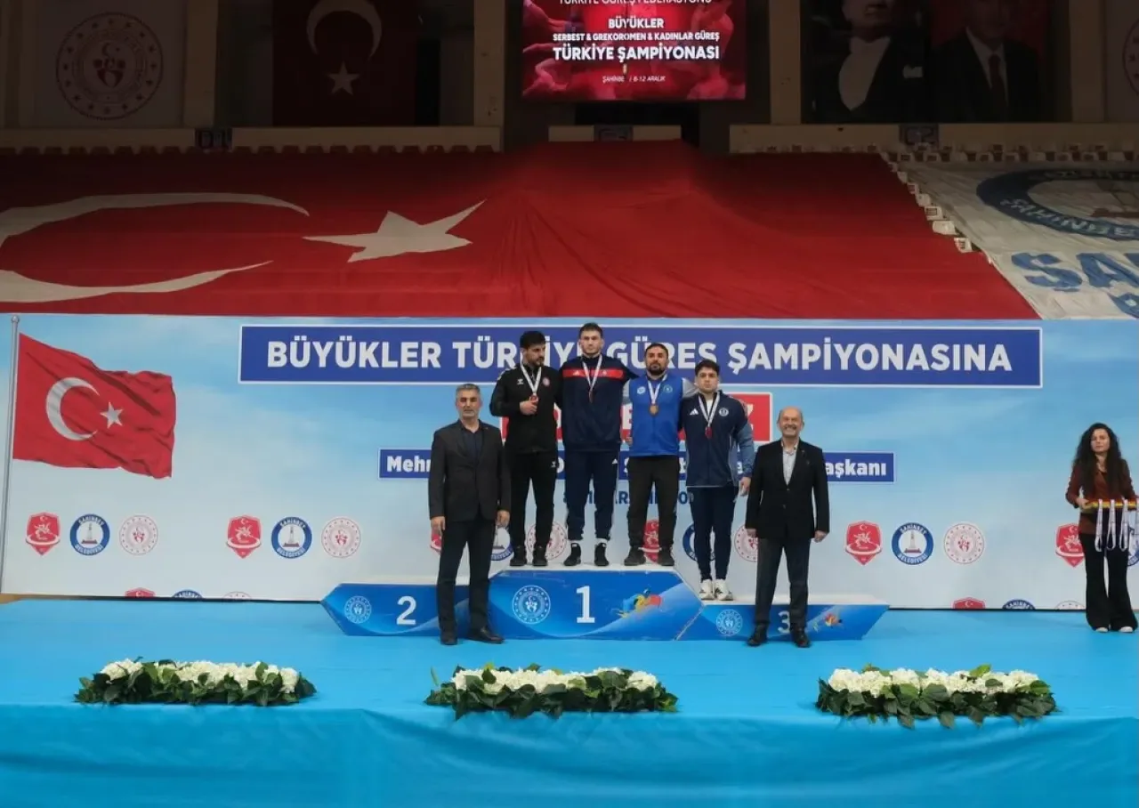 Bursa Büyükşehir Belediyespor'dan Güreşte Büyük Başarı Bursa Büyükşehir Belediyespor'dan Güreşte Büyük Başarı