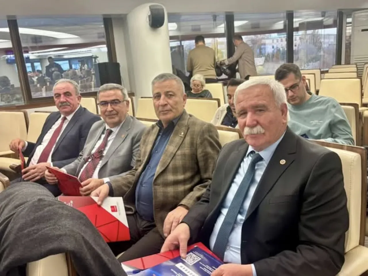 Pınarbaşı Belediye Başkanı Deniz Yağan, Yerel Yönetimler Sempozyumu'nda İlçesinin Vizyonunu Anlattı Pınarbaşı Belediye Başkanı Deniz Yağan, Yerel Yönetimler Sempozyumu'nda İlçesinin Vizyonunu Anlattı
