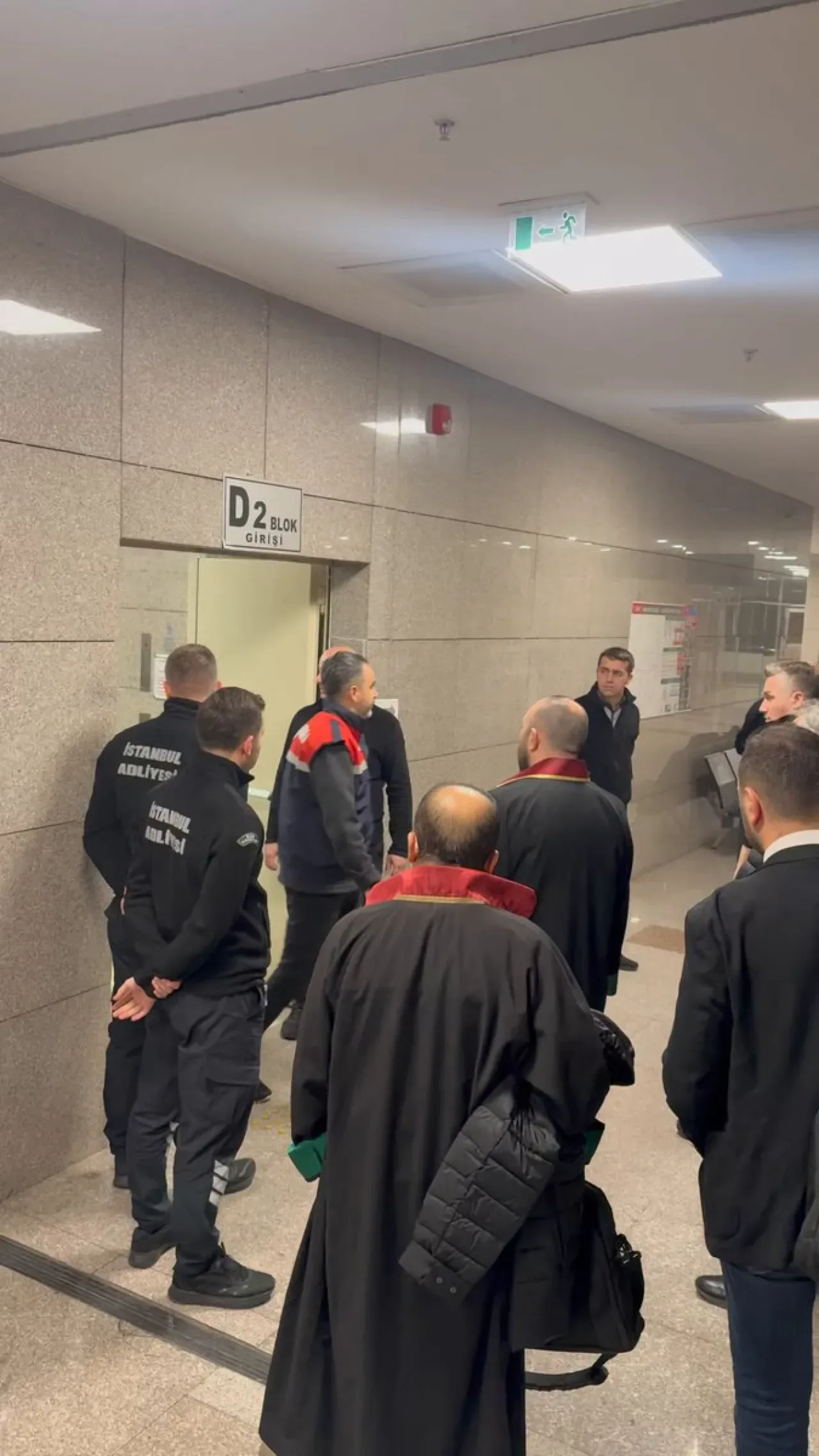 Mehmet Akif Ersoy'un da Aralarında Bulunduğu 4 Şüpheli İçin Tutuklama Talebi Mehmet Akif Ersoy'un da Aralarında Bulunduğu 4 Şüpheli İçin Tutuklama Talebi