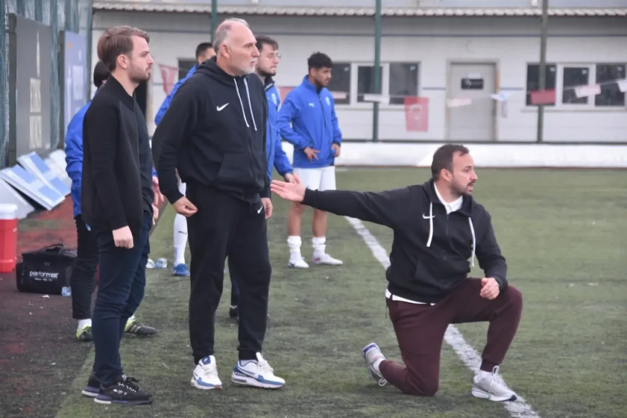 Beylikdüzü SK, Küçükçekmece SK Derbisinde Galip Geldi Beylikdüzü SK, Küçükçekmece SK Derbisinde Galip Geldi