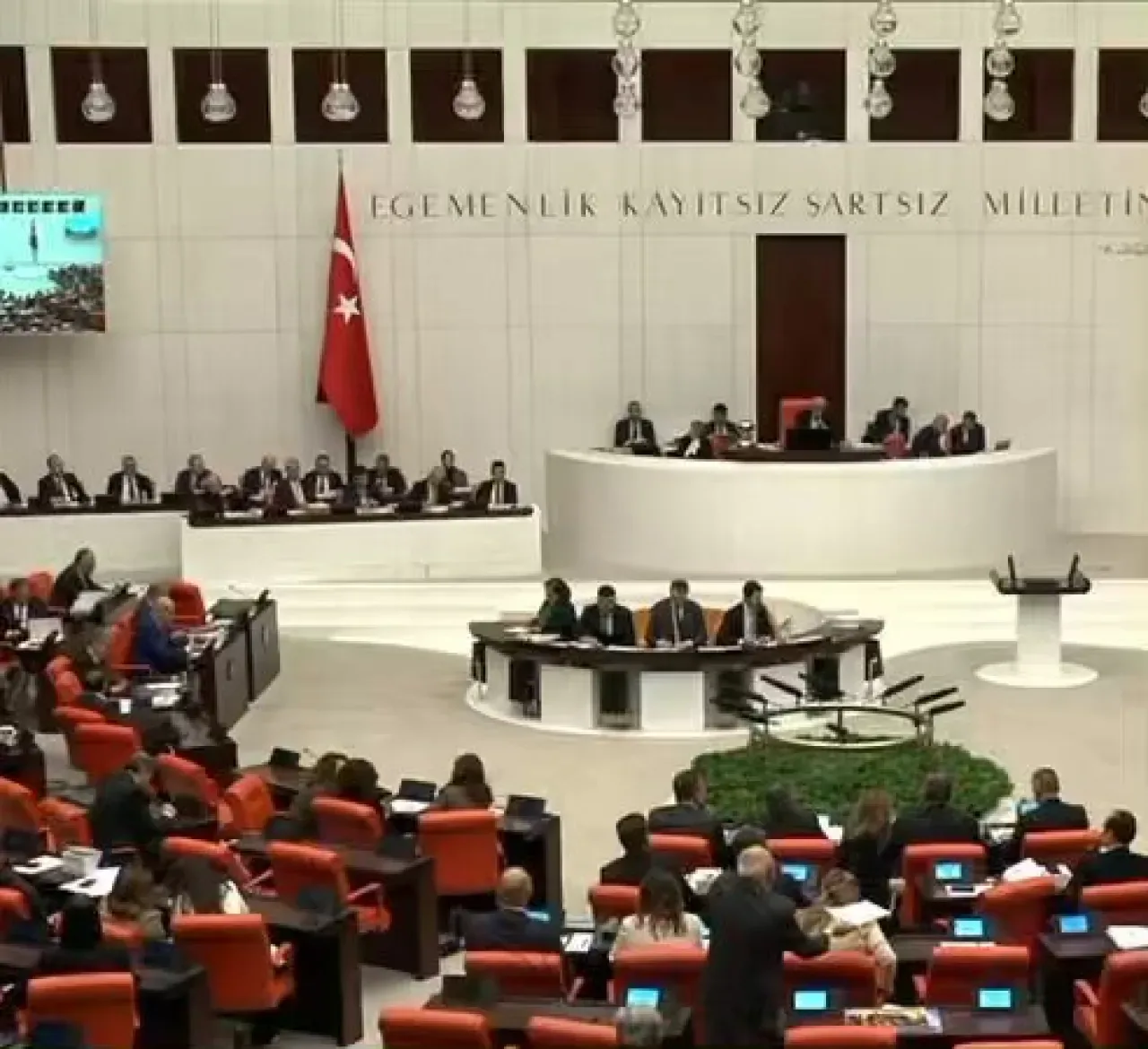 CHP'li Şevkin, Adana'nın Gündemdeki Sorunlarını Meclis'e Taşıdı CHP'li Şevkin, Adana'nın Gündemdeki Sorunlarını Meclis'e Taşıdı