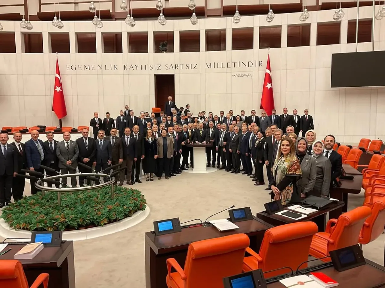 AK Parti İstanbul Milletvekili Bütçe Görüşmelerini Değerlendirdi AK Parti İstanbul Milletvekili Bütçe Görüşmelerini Değerlendirdi