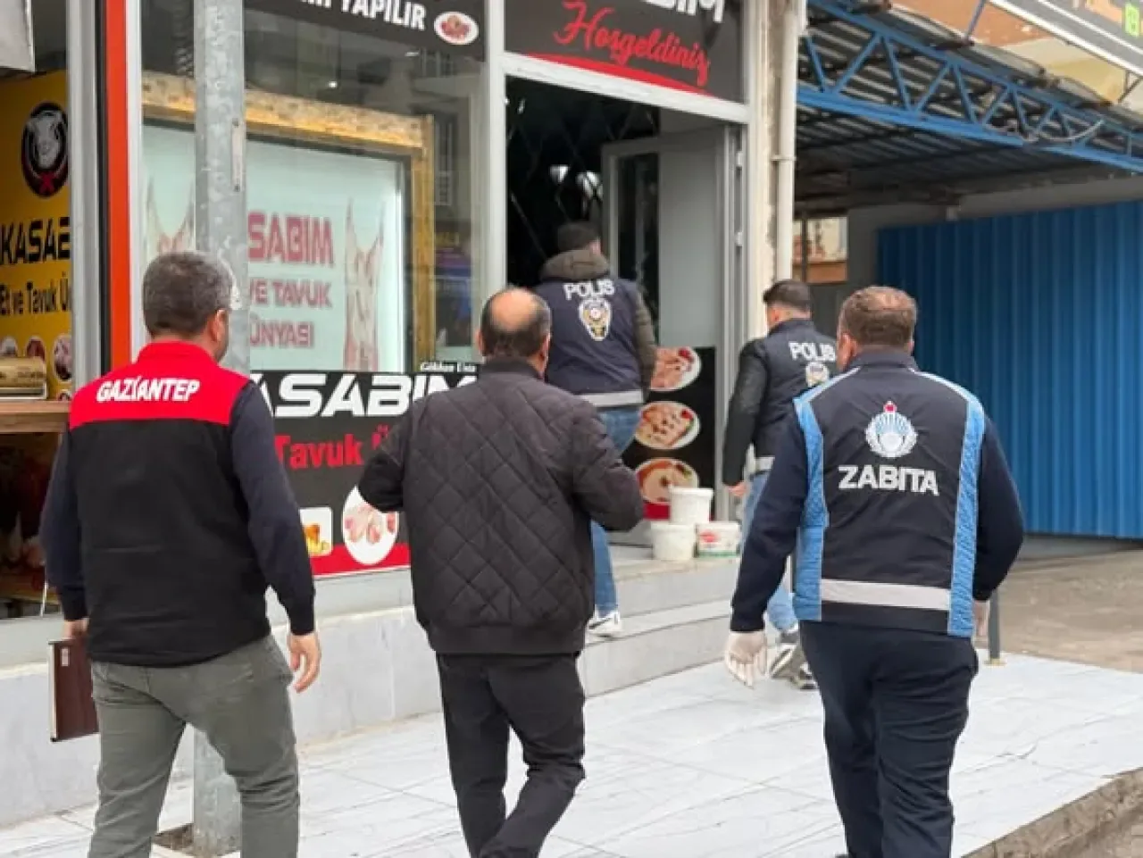 Nizip'te Kasaplara Yönelik Kapsamlı Denetim Nizip'te Kasaplara Yönelik Kapsamlı Denetim