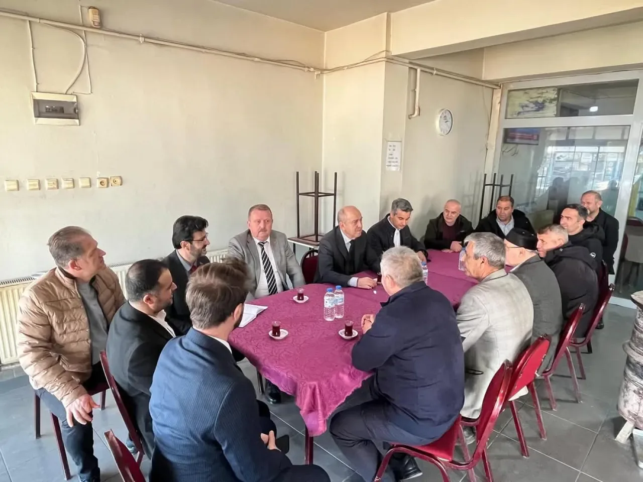 Karacabey Kaymakamı Yılmaz, Hamidiye Mahallesi Sakinleriyle Buluştu Karacabey Kaymakamı Yılmaz, Hamidiye Mahallesi Sakinleriyle Buluştu