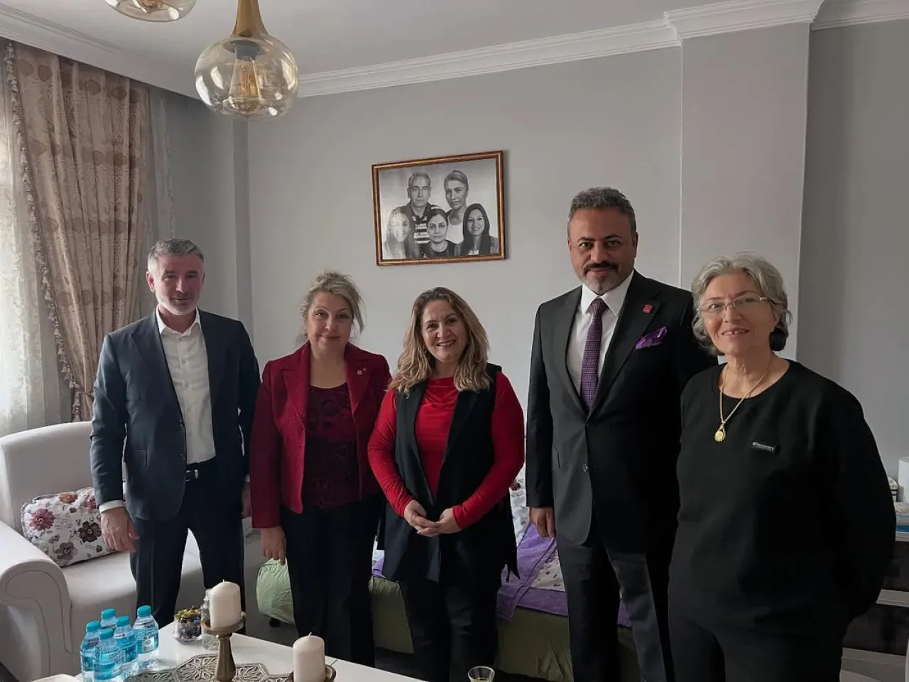 CHP Ümraniye'de Hasta Yakını Ziyareti CHP Ümraniye'de Hasta Yakını Ziyareti