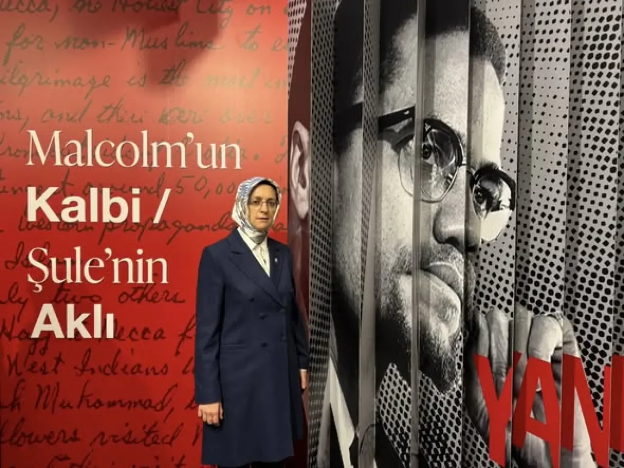 Ankara'da Yankılar Sergisi: Şule Yüksel Şenler ve Malcolm X'in Ortak Mücadelesi Sanatla Buluştu Ankara'da Yankılar Sergisi: Şule Yüksel Şenler ve Malcolm X'in Ortak Mücadelesi Sanatla Buluştu
