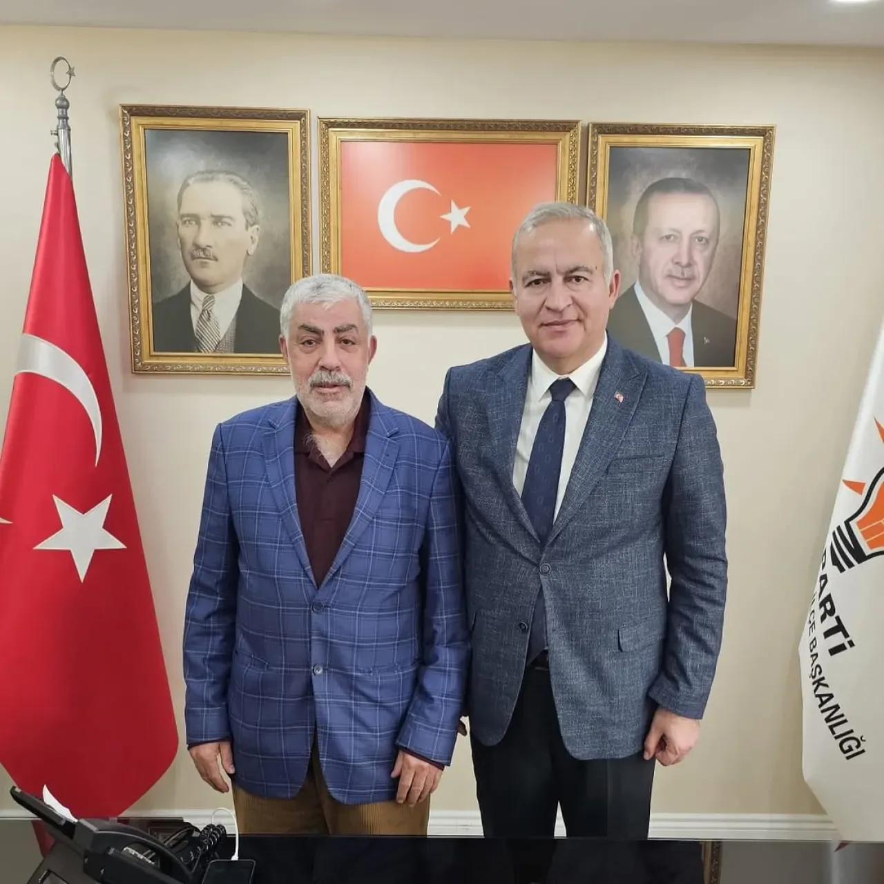 AK Parti Gaziosmanpaşa İlçe Başkanlığı'nda Abdullah Savaş Ziyareti AK Parti Gaziosmanpaşa İlçe Başkanlığı'nda Abdullah Savaş Ziyareti