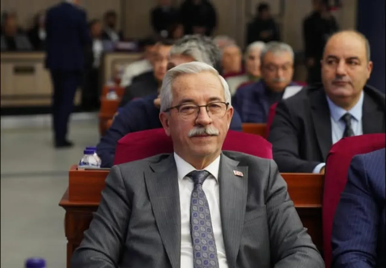 Erdek Belediye Başkanı, İda Madra Jeoparkı ve Büyükşehir Meclis Toplantılarına Katıldı Erdek Belediye Başkanı, İda Madra Jeoparkı ve Büyükşehir Meclis Toplantılarına Katıldı