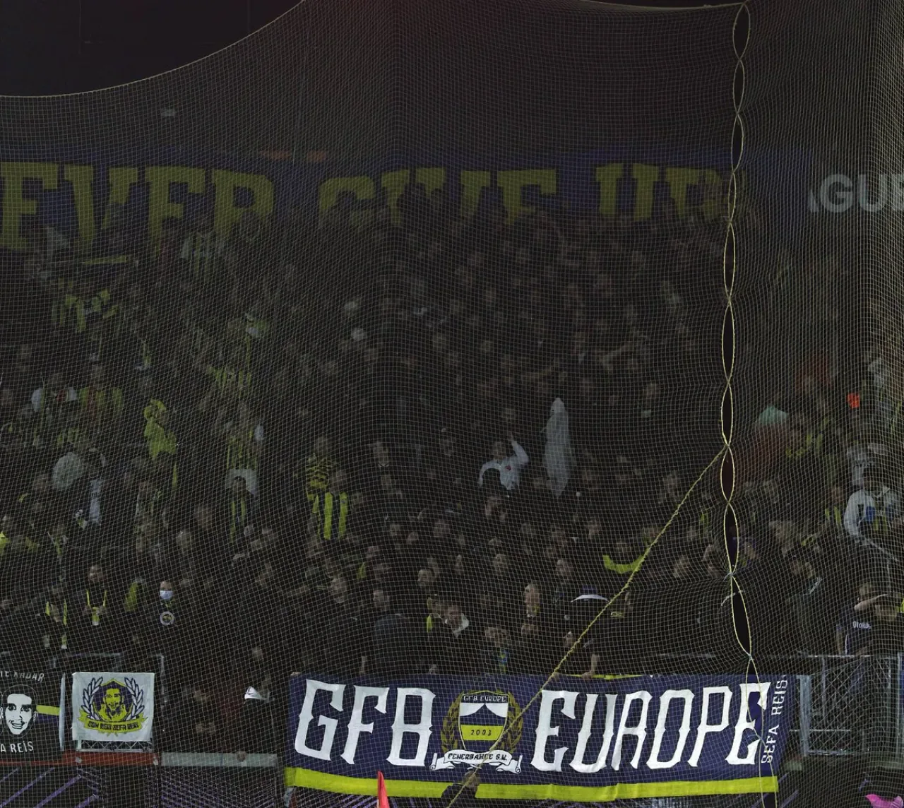 Fenerbahçe, Taraftar Desteğiyle Norveç'ten 3 Puanla Döndü Fenerbahçe, Taraftar Desteğiyle Norveç'ten 3 Puanla Döndü