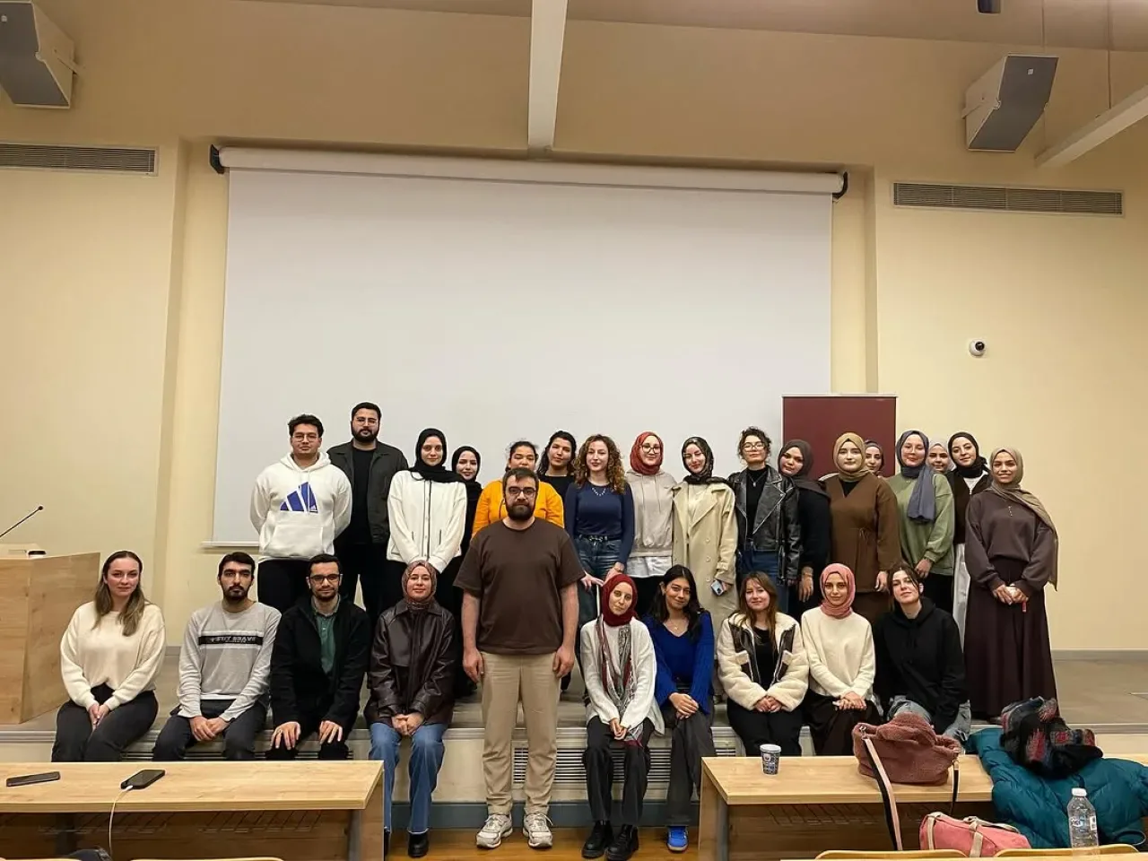 Sağlık Bilimleri Üniversitesi'nde Fatih Uyar ile Eğitim Gerçekleştirildi Sağlık Bilimleri Üniversitesi'nde Fatih Uyar ile Eğitim Gerçekleştirildi