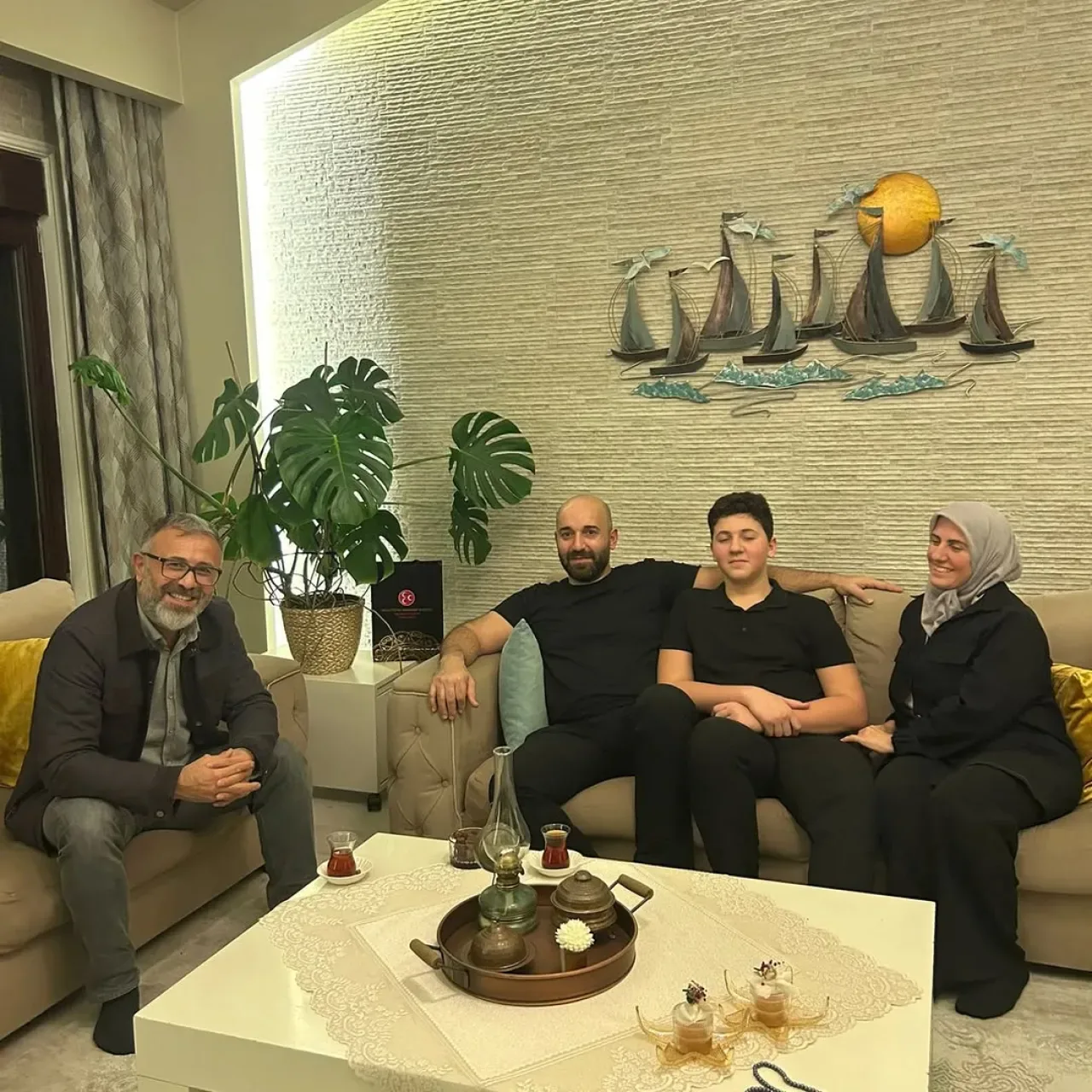 MHP Beylikdüzü'nde Mahalle Ziyareti Gerçekleştirdi MHP Beylikdüzü'nde Mahalle Ziyareti Gerçekleştirdi