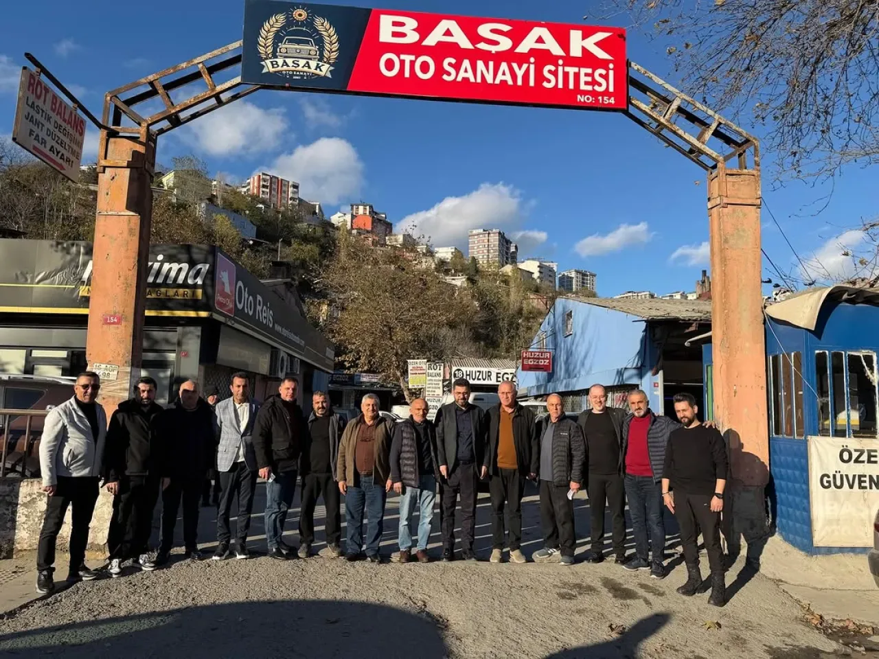 AK Parti Eyüpsultan Teşkilatı, Alibeyköy'de Esnaf Ziyareti Gerçekleştirdi AK Parti Eyüpsultan Teşkilatı, Alibeyköy'de Esnaf Ziyareti Gerçekleştirdi