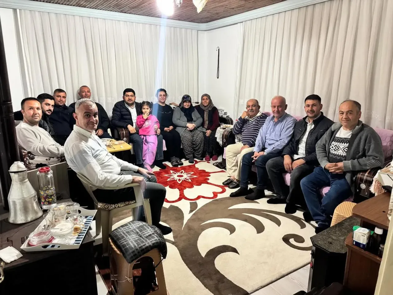 MHP Serik İlçe Teşkilatından "Hayırlı Günler Komşum" Ziyaretleri MHP Serik İlçe Teşkilatından "Hayırlı Günler Komşum" Ziyaretleri