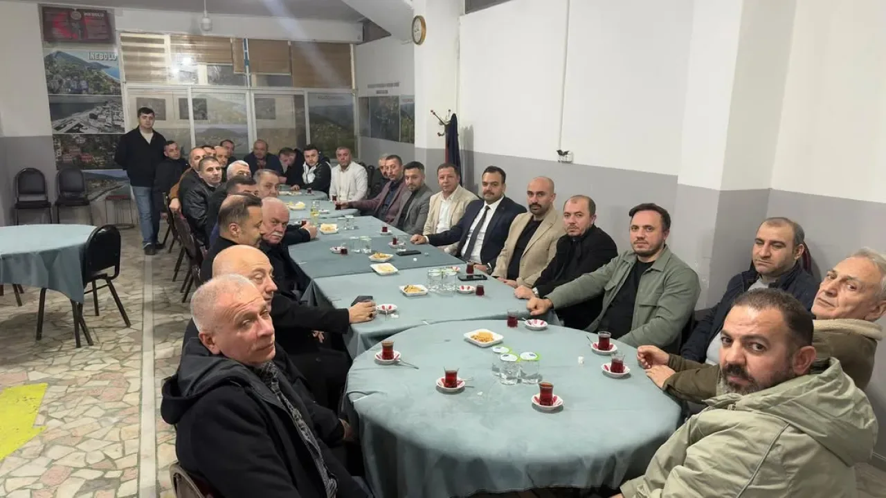 MHP Gaziosmanpaşa İlçe Başkanı Korhan Çalışkan, İnebolu Doğanören Derneği'ni Ziyaret Etti MHP Gaziosmanpaşa İlçe Başkanı Korhan Çalışkan, İnebolu Doğanören Derneği'ni Ziyaret Etti