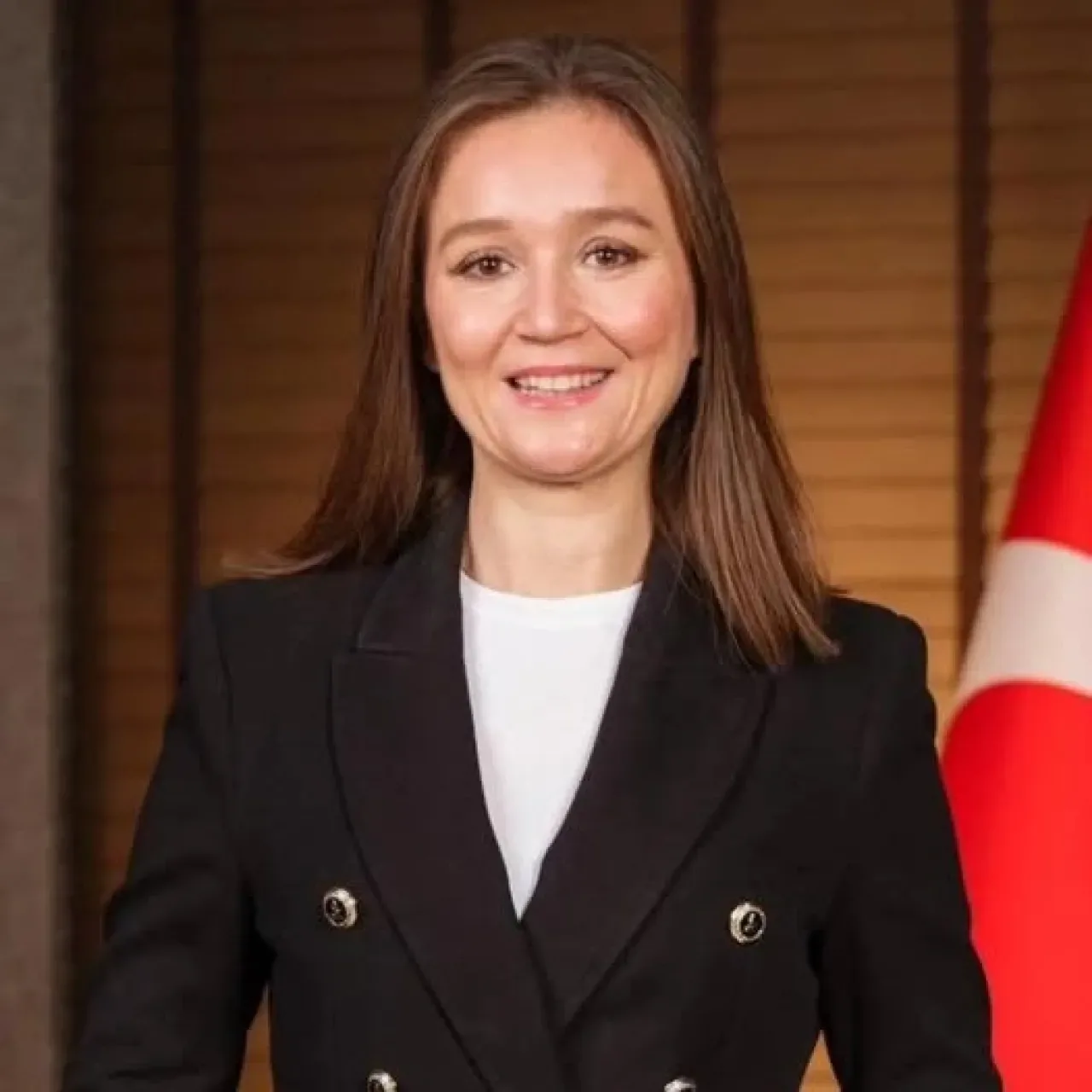 İzmir Milletvekili Şebnem Bursalı'dan Başkan Gülşah Durbay'a Geçmiş Olsun Mesajı İzmir Milletvekili Şebnem Bursalı'dan Başkan Gülşah Durbay'a Geçmiş Olsun Mesajı