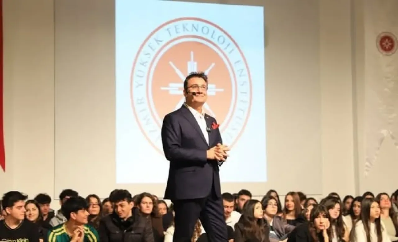 İYTE Tanıtım Günleri'nde Geleceğin Mühendis ve Bilim İnsanlarıyla Buluştu İYTE Tanıtım Günleri'nde Geleceğin Mühendis ve Bilim İnsanlarıyla Buluştu