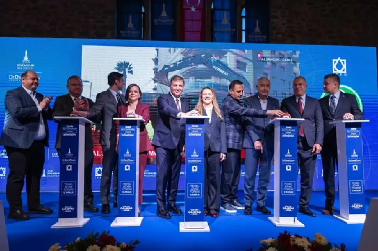 İzmir'de Yağmursuyu Ayrıştırma Projesi'nin Temeli Atıldı İzmir'de Yağmursuyu Ayrıştırma Projesi'nin Temeli Atıldı