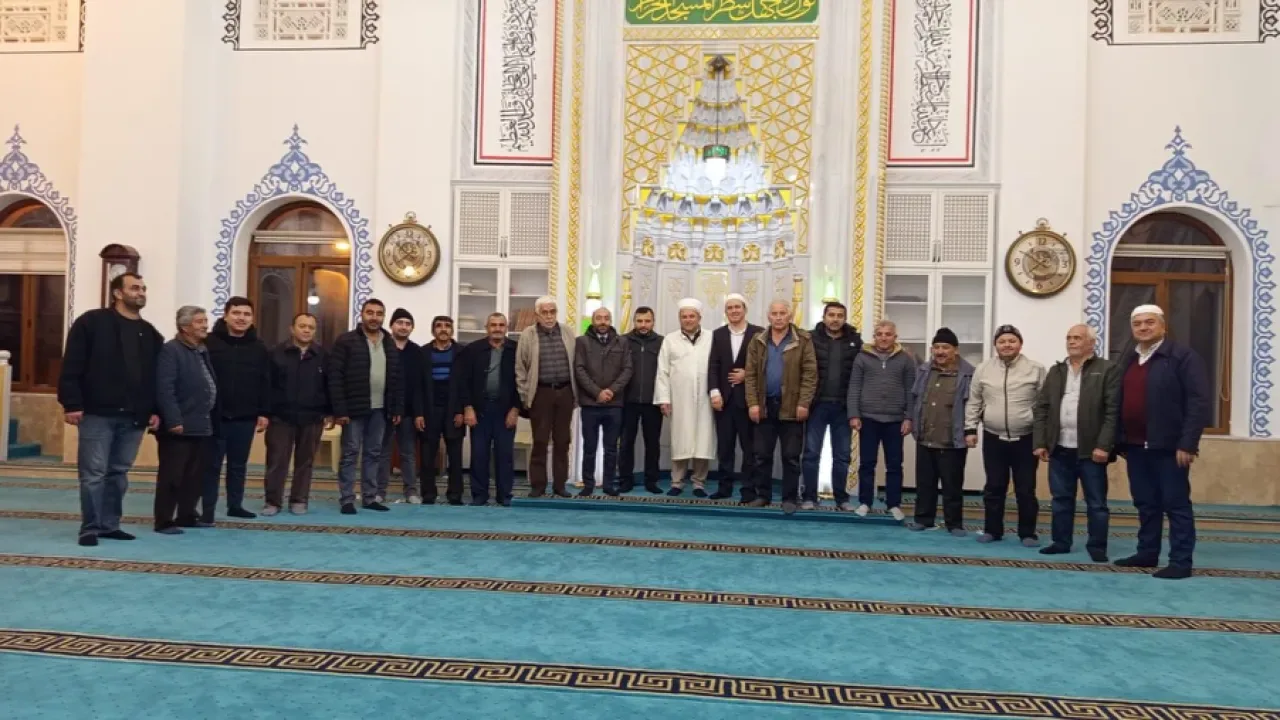 Bursa'da Uludağ Bölgesi Köylerinde Yatsı Namazı Buluşması Gerçekleşti Bursa'da Uludağ Bölgesi Köylerinde Yatsı Namazı Buluşması Gerçekleşti
