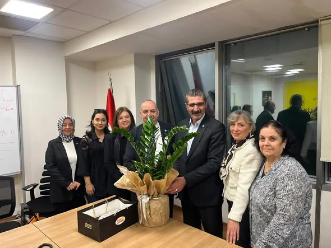 İYİ Parti Başakşehir İlçe Teşkilatından İl Başkanı Yücel Coşkun'a Ziyaret İYİ Parti Başakşehir İlçe Teşkilatından İl Başkanı Yücel Coşkun'a Ziyaret