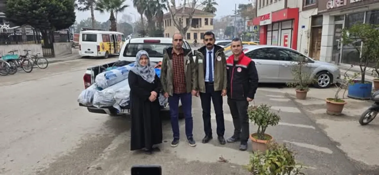 Gürsu'da Çiftçilere 50 Hibe Destekli Sera Örtüsü Dağıtıldı Gürsu'da Çiftçilere 50 Hibe Destekli Sera Örtüsü Dağıtıldı