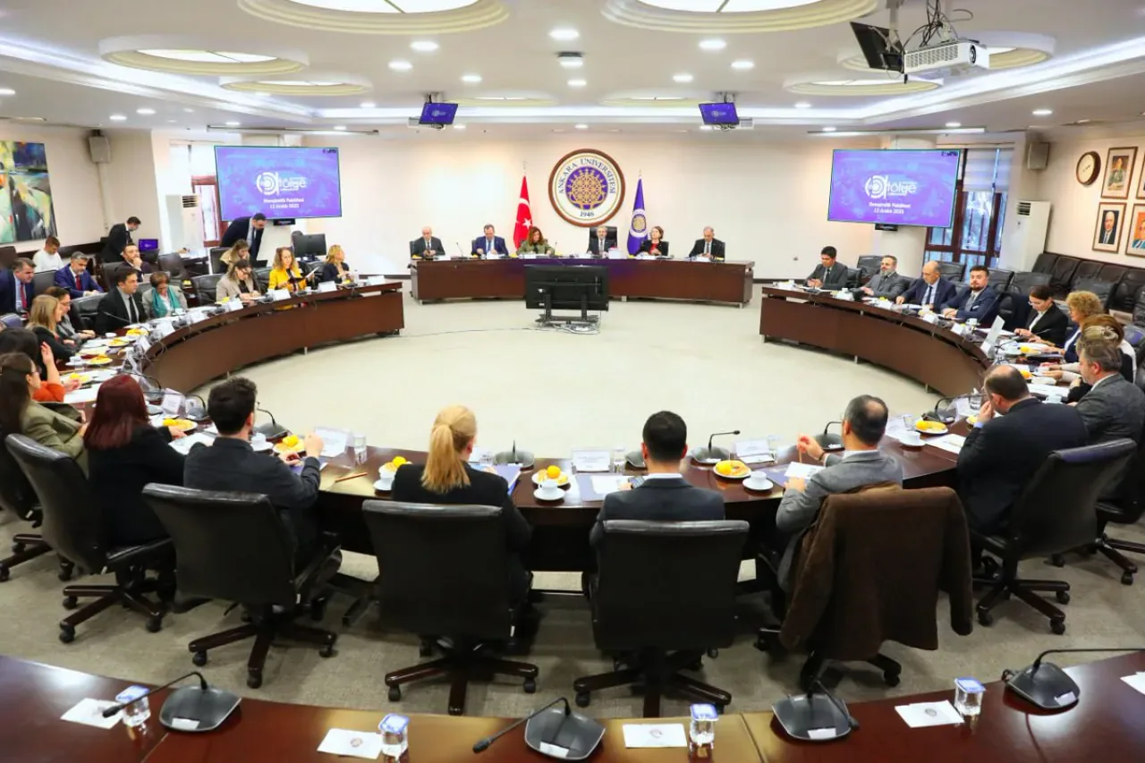 Ankara Üniversitesi'nde Hemşirelik Fakültesi'nin Geleceği İçin Strateji Atölyesi Ankara Üniversitesi'nde Hemşirelik Fakültesi'nin Geleceği İçin Strateji Atölyesi