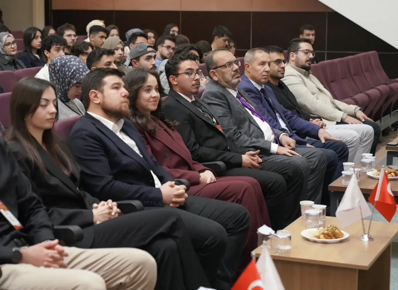 Konya Teknik Üniversitesi'nde Savunma Teknolojileri Günü Düzenlendi Konya Teknik Üniversitesi'nde Savunma Teknolojileri Günü Düzenlendi