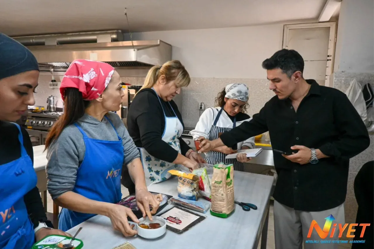 Adana'da Gastronomi Eğitimiyle Nitelikli İşgücü Yetişiyor Adana'da Gastronomi Eğitimiyle Nitelikli İşgücü Yetişiyor
