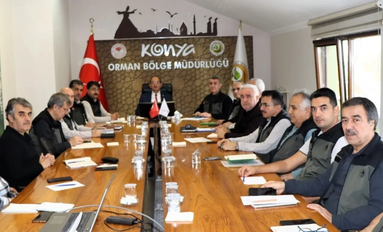Konya Orman Bölge Müdürlüğü Kasım Ayı Değerlendirme Toplantısı Gerçekleştirdi Konya Orman Bölge Müdürlüğü Kasım Ayı Değerlendirme Toplantısı Gerçekleştirdi