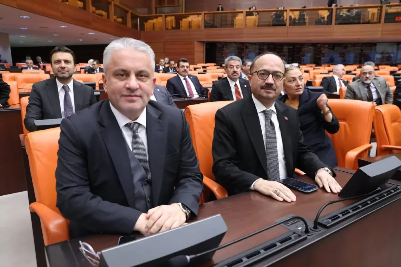 TBMM'de Bütçe Görüşmeleri: Sağlık ve Enerji Bakanlıkları Masaya Yatırılıyor TBMM'de Bütçe Görüşmeleri: Sağlık ve Enerji Bakanlıkları Masaya Yatırılıyor
