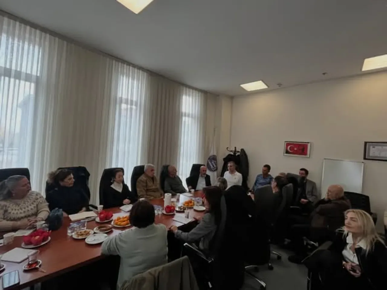 Yenimahalle Kent Konseyi, Mahalle Temsilcileri ile İstişare Toplantısı Gerçekleştirdi Yenimahalle Kent Konseyi, Mahalle Temsilcileri ile İstişare Toplantısı Gerçekleştirdi