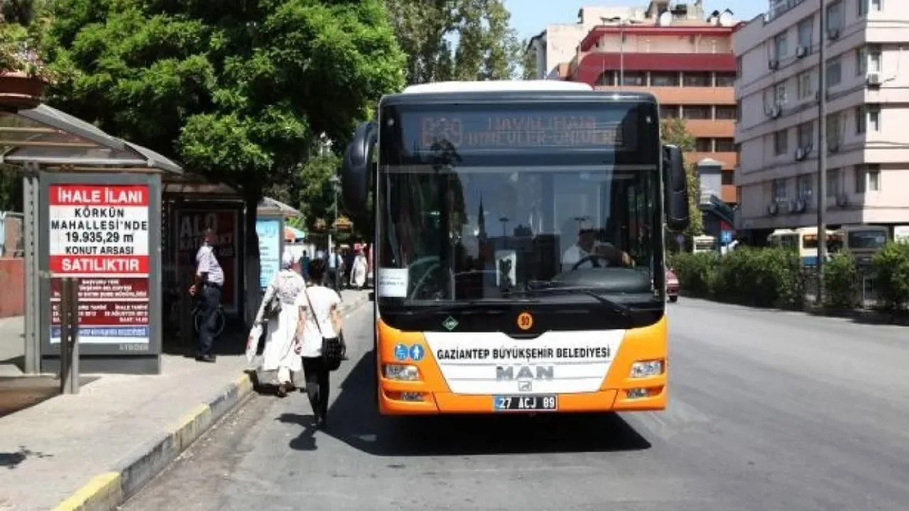 Gaziantep'te Toplu Ulaşım Zammı ve Eleştirilerdeki Çifte Standart Gaziantep'te Toplu Ulaşım Zammı ve Eleştirilerdeki Çifte Standart