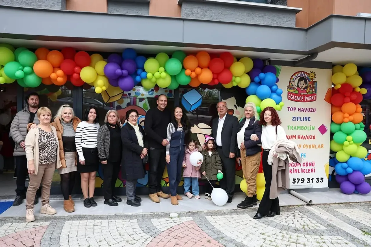 Şile'de Yeni Kapalı Çocuk Eğlence Parkı Açıldı Şile'de Yeni Kapalı Çocuk Eğlence Parkı Açıldı