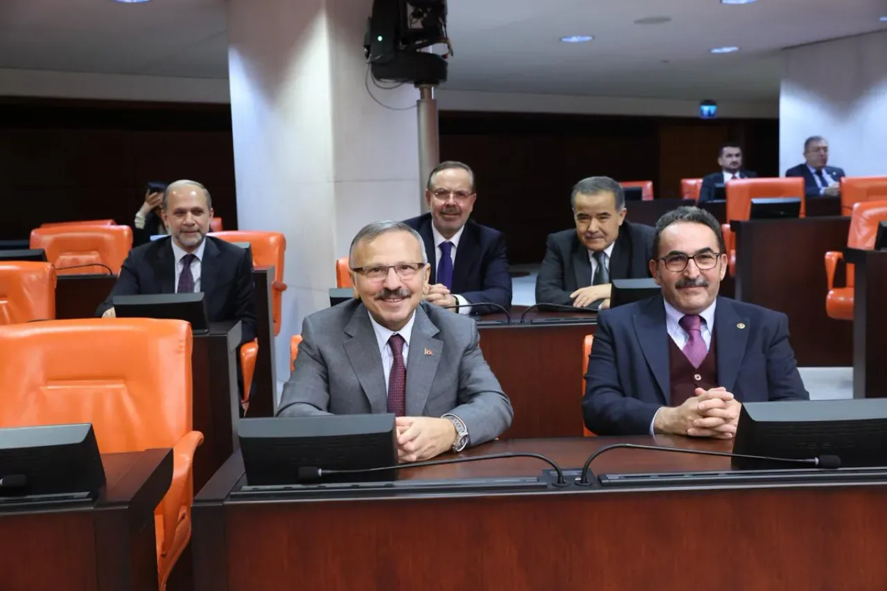 AK Partili Doğru, Sağlık ve Enerji Bakanlıkları Bütçe Görüşmelerinin Tamamlandığını Açıkladı AK Partili Doğru, Sağlık ve Enerji Bakanlıkları Bütçe Görüşmelerinin Tamamlandığını Açıkladı